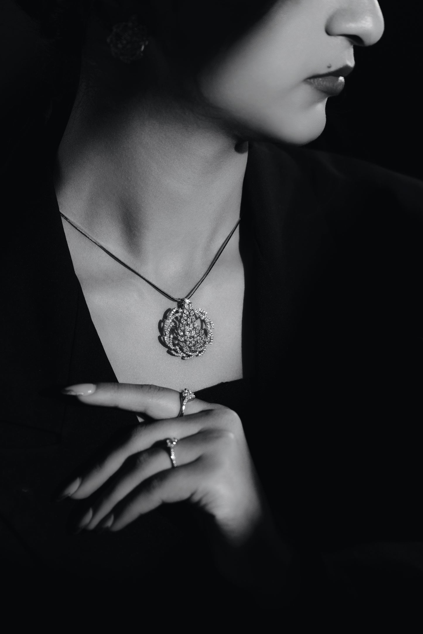 925 Pure Silver Fine Crown of Laurel Pendant Set