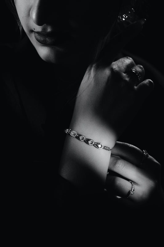 High charm Fine Silver Zircon Bracelet