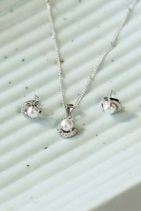 The Pearl 925 Pure Silver Fine Pendant Set